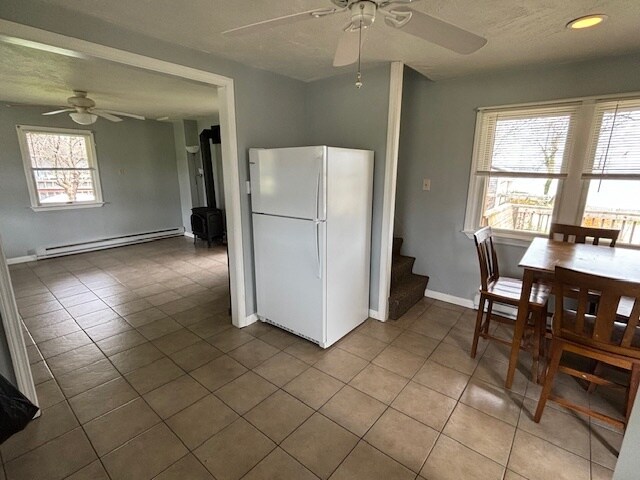 Sala de estar y cocina comedor - 7 Old Orchard Ln