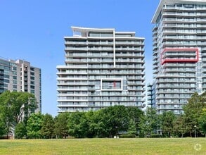 Building Photo - 185 Laurier St