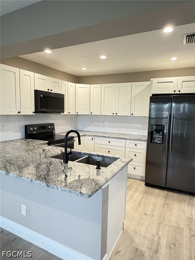 Foto del edificio - 4140 SW 6th Pl