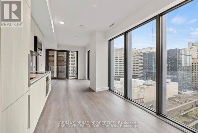 Photo du bâtiment - 8 Cumberland St