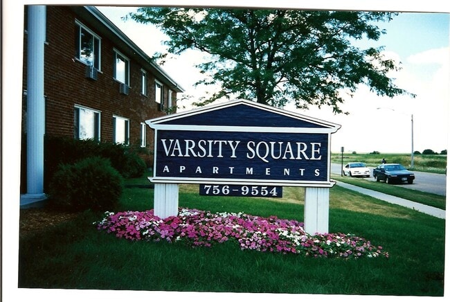 Foto del edificio - Varsity Square Apartments
