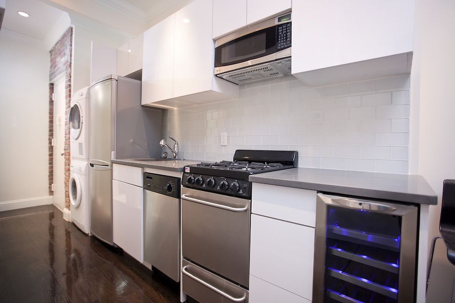 Foto del edificio - 68 E 3rd St