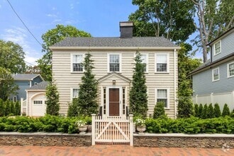 Building Photo - 9 Kenway St