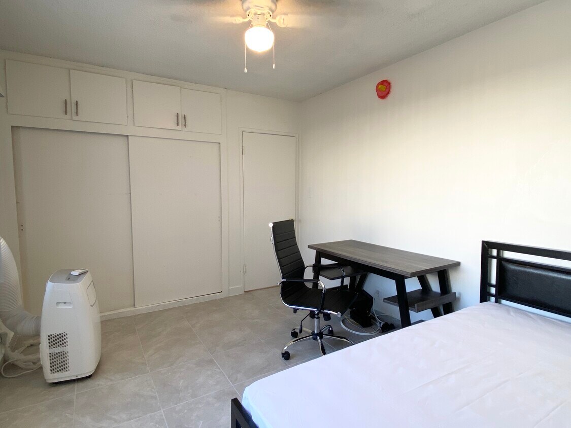 Foto principal - 3333 Mentone Ave