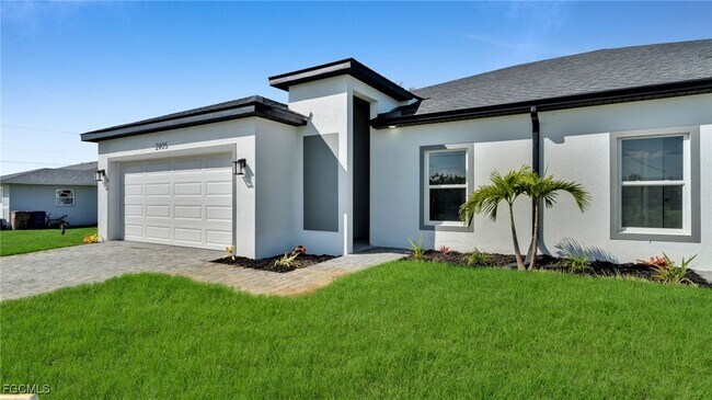 Foto del edificio - 2405-2407 Xelda Ave N