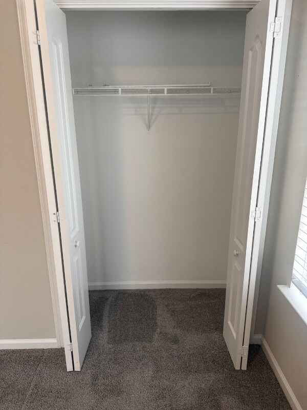 Foto del edificio - 952 George Washington Hwy N