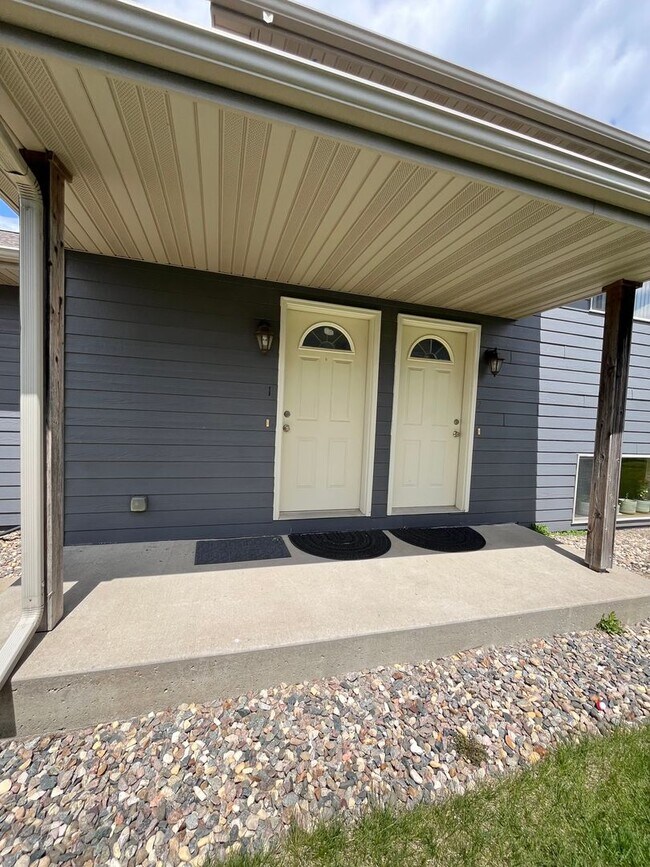 Foto del edificio - 3 Bed/2 Bath Apartment in Sioux Falls!