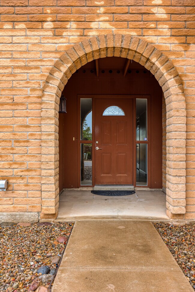 Foto del edificio - 7711 E 39th St