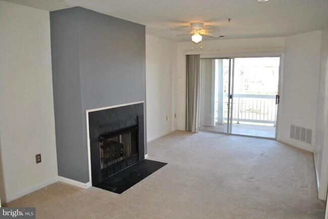Building Photo - 20595 Cornstalk Terrace