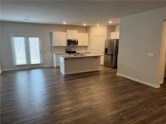 Foto del edificio - 471 Stoneybrook Dr