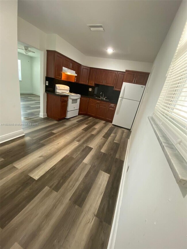 Foto del edificio - 1219 N 20th Ave