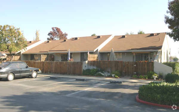 Building Photo - Heritage Village Apartments