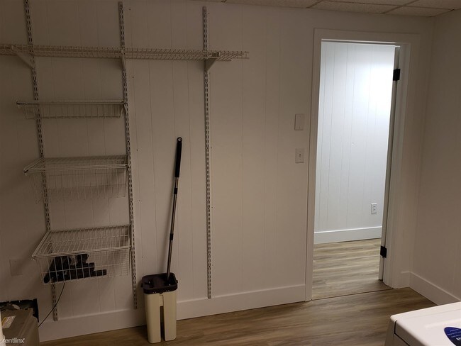 Foto del edificio - 102 N 3rd St