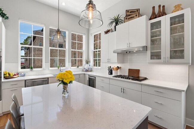 Building Photo - 1308 Tinnin Ford Rd