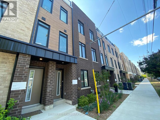 Building Photo - 68B Tisdale Ave