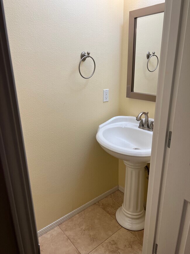 Downstairs 1/2 Bath - 16810 NE 10th St