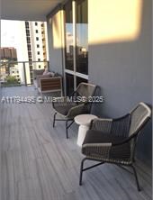 Foto del edificio - 1010 SW 2nd Ave