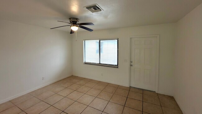 Foto del edificio - 11470 Char Ann Dr