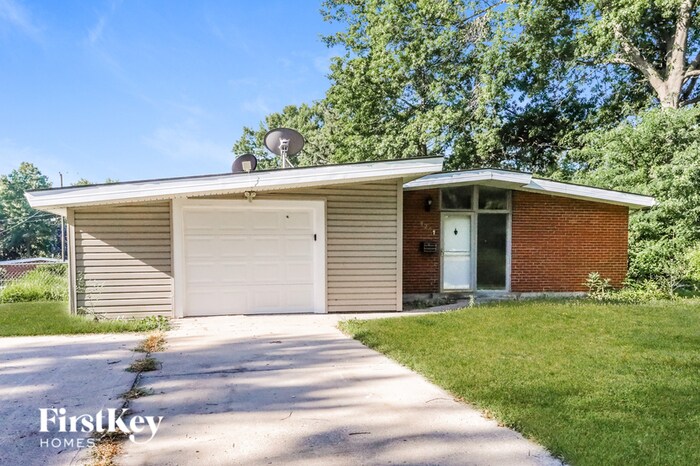 Foto principal - 1211 NE 67th St