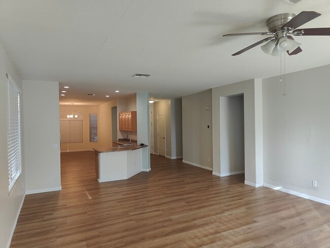 Foto del edificio - 7417 S 30th Ave