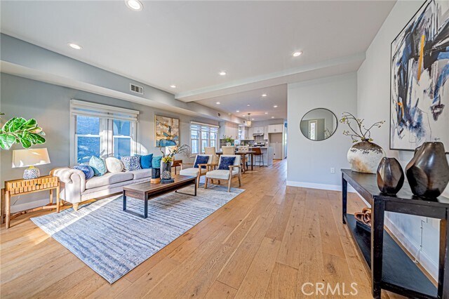 Foto del edificio - 1226 Meadowbrook Ave
