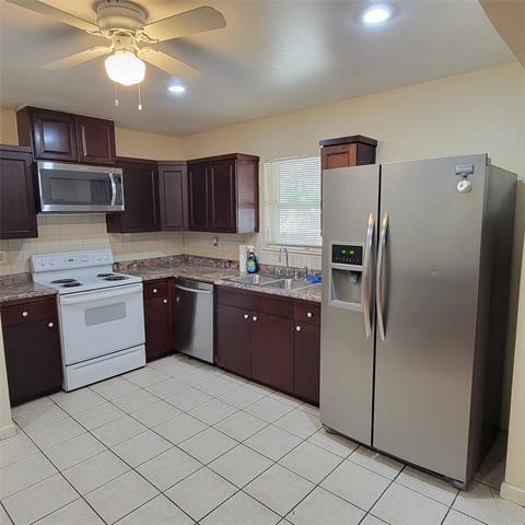 Building Photo - 610 Edelweiss Dr
