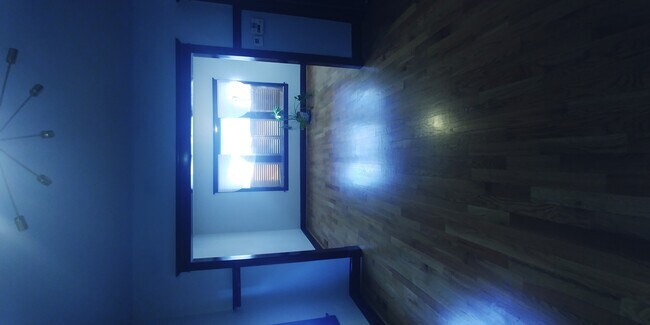 Foto del edificio - 7545 S Vernon Ave