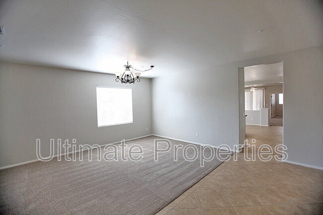 Foto del edificio - 12658 W Duane Ln