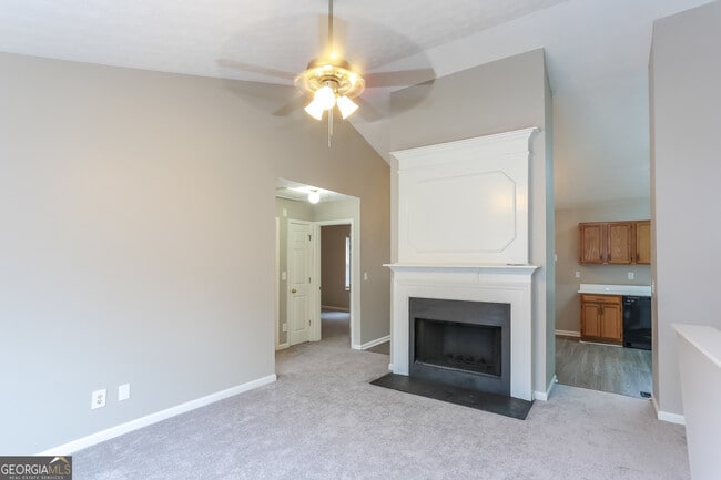 Foto del edificio - 991 Alford Ct