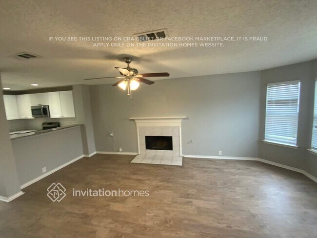 Foto del edificio - 1400 Cloyne Dr