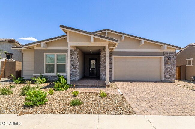Building Photo - 44713 N 44th Dr