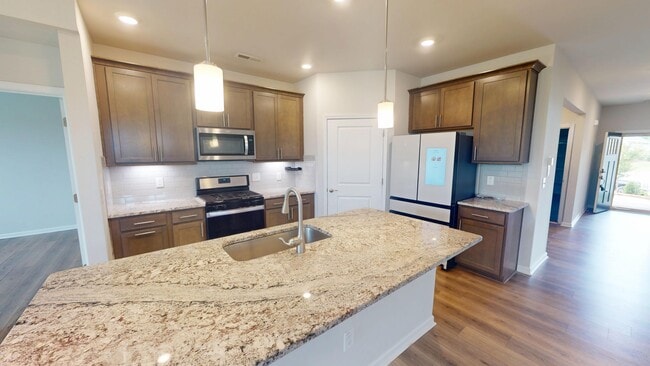 Building Photo - 4415 Sapphire Ct