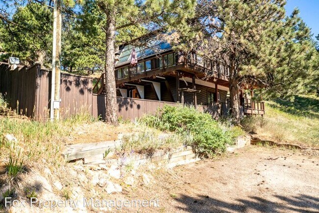 Foto del edificio - 3 br, 2 bath House - 755 Brook Road