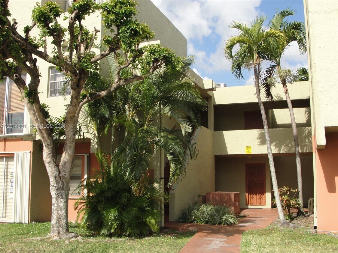 Photo - 9390 W Flagler St (Miami, FL)