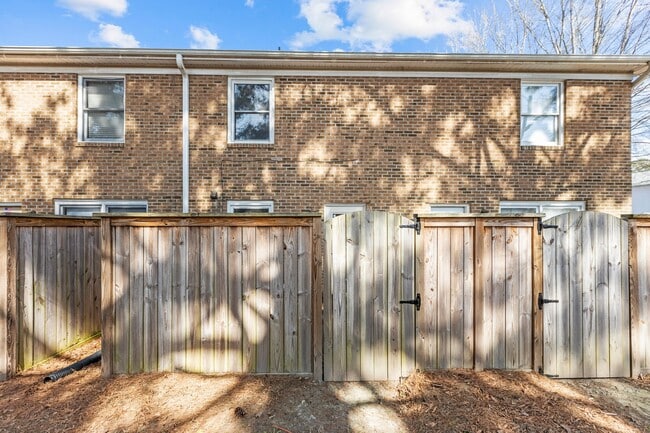 Photo - 101 David Dr Townhome