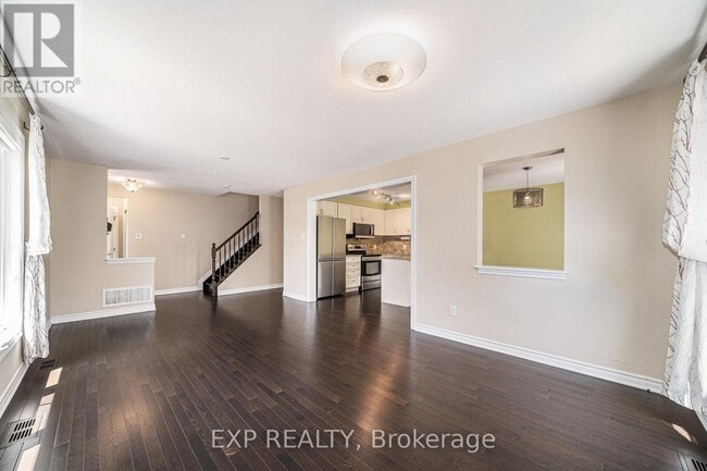 Building Photo - 301 Gallantry Way