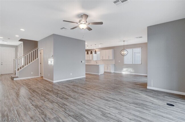 Building Photo - 11000 Brandan Alps St