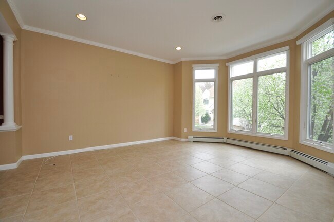 Foto del edificio - 152 Brownstone Ct