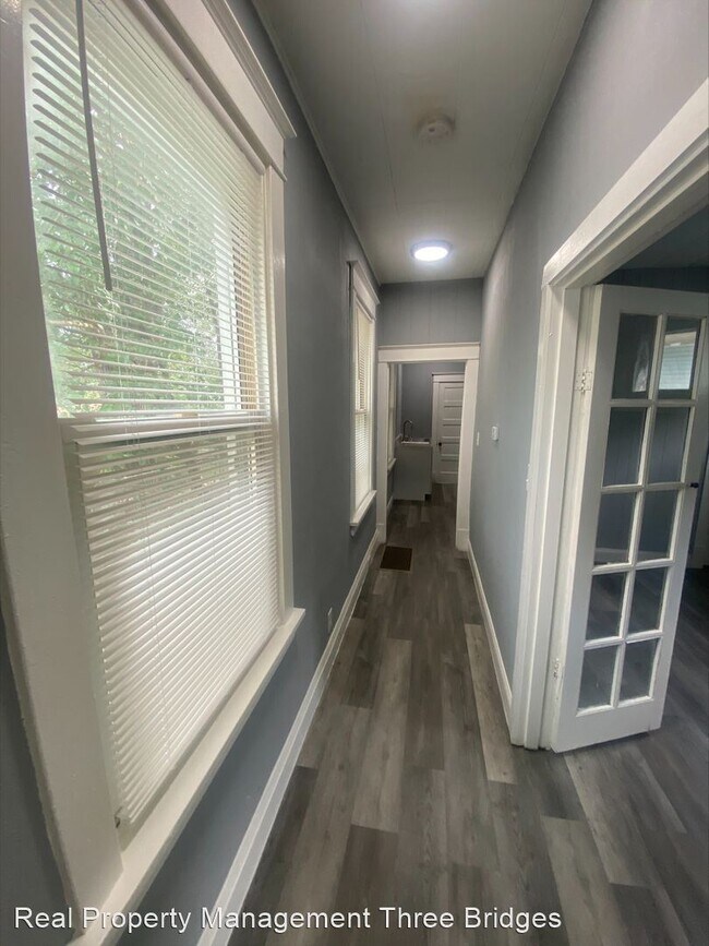 Building Photo - 1 br, 1 bath House - 3976 Burgen Ave