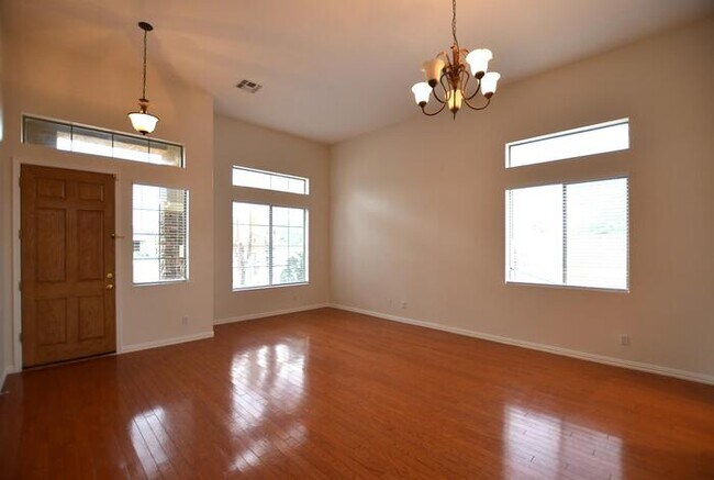 Foto del edificio - 1646 E Hawken Pl
