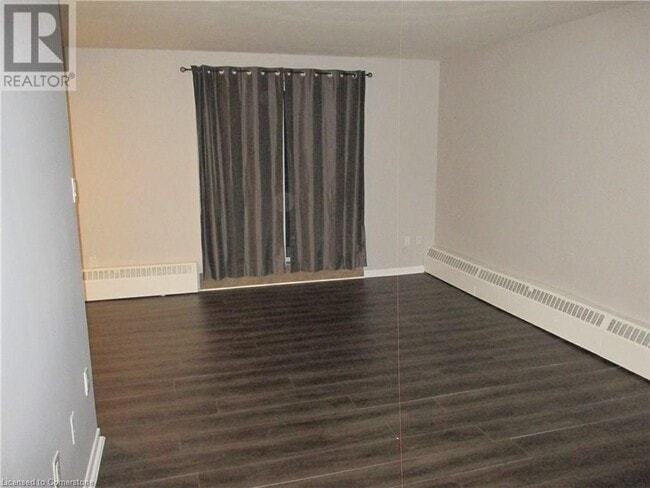 Building Photo - 485 Thorold Rd