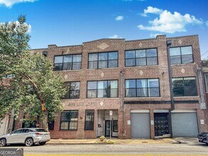 Building Photo - 204 Walker St SW
