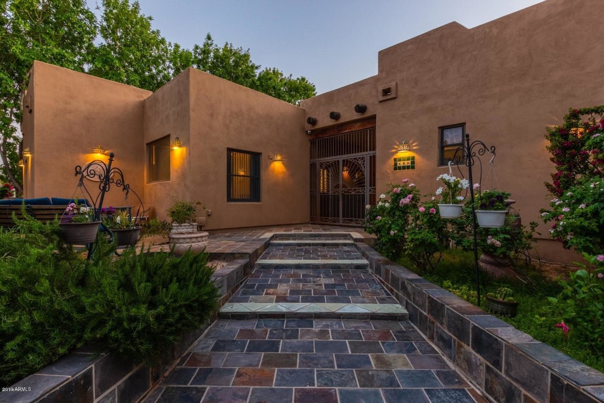 Primary Photo - 508 S El Dorado