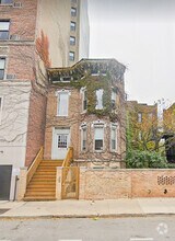 Building Photo - 1811 N Wells St