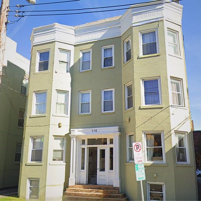 Foto del edificio - 218 N Craig St