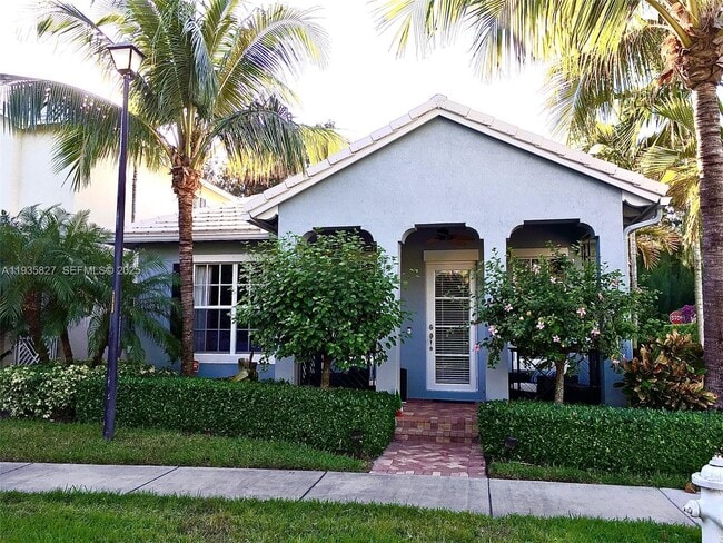 Foto del edificio - 184 W Bay Cedar Cir