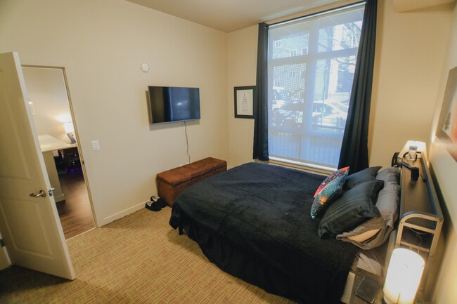 Building Photo - 9716 Holman Rd NW