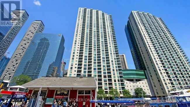 Building Photo - 99 Harbour Square
