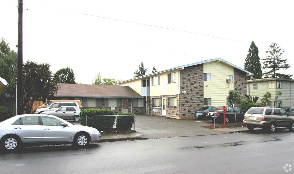 Building Photo - 4514 SE 83rd Ave