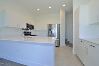 Building Photo - 5815 Cassidy Ln